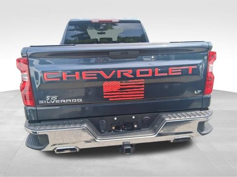 Used 2021 Chevrolet Silverado 1500 LT AWD/4WD image 8