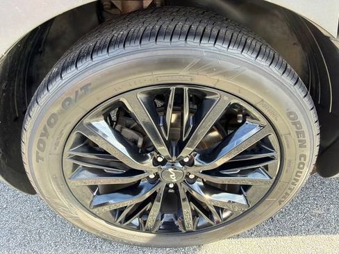 Used 2022 Kia Telluride SX w/ SX Prestige Package image 17