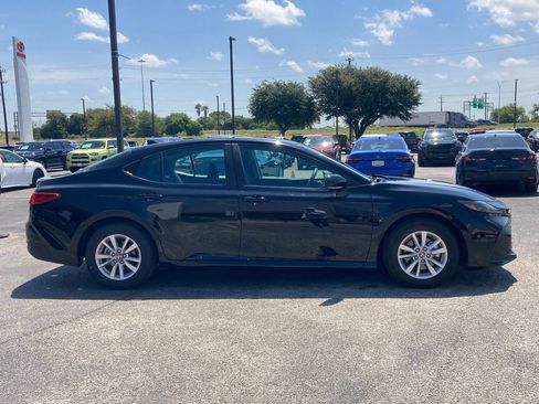 Used 2025 Toyota Camry LE FWD image 3