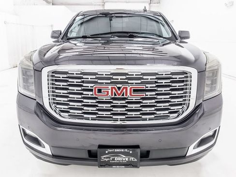 Used 2018 GMC Yukon Denali w/ Open Road Package AWD/4WD image 9