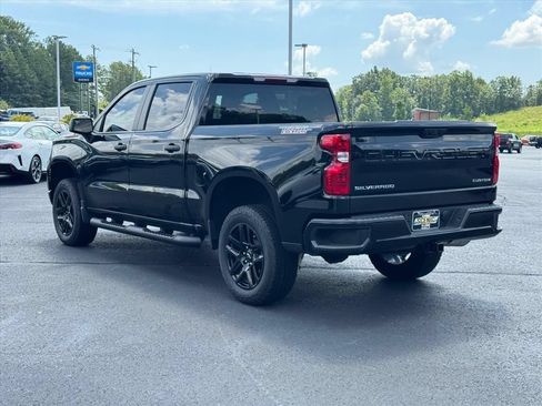 Used 2025 Chevrolet Silverado 1500 Custom Trail Boss w/ Turbomax Blackout Package AWD/4WD image 5