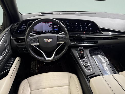 Used 2021 Cadillac Escalade Sport AWD/4WD image 9