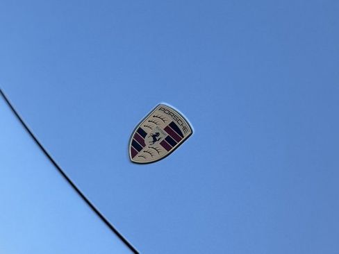 New 2025 Porsche Macan Electric image 14