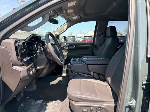 New 2026 Chevrolet Silverado 1500 LT w/ Safety Package AWD/4WD image 4