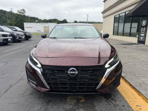 Used 2024 Nissan Altima 2.5 SV FWD image 7