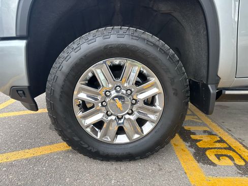 Used 2026 Chevrolet Silverado 3500 High Country w/ High Country Premium Package image 10