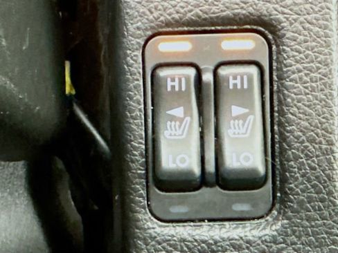 Used 2013 Subaru Crosstrek 2.0i Limited image 18