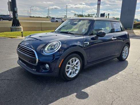 Used 2016 MINI Cooper 2-Door Hardtop image 7