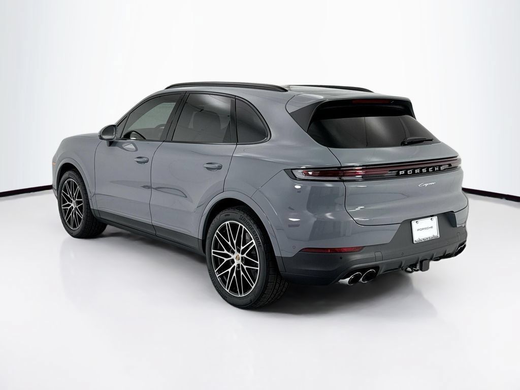 Used 2026 Porsche Cayenne AWD/4WD image 3
