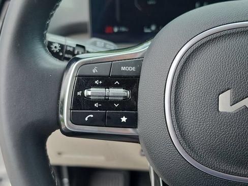 Certified 2024 Kia Sorento SX AWD/4WD image 20
