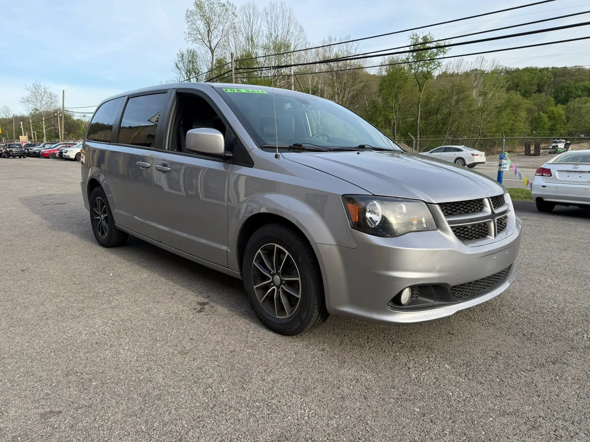 Used 2019 Dodge Grand Caravan GT w/ Safety Sphere Group FWD image 3