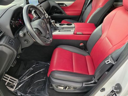 Used 2024 Lexus LX 600 F Sport AWD/4WD image 9