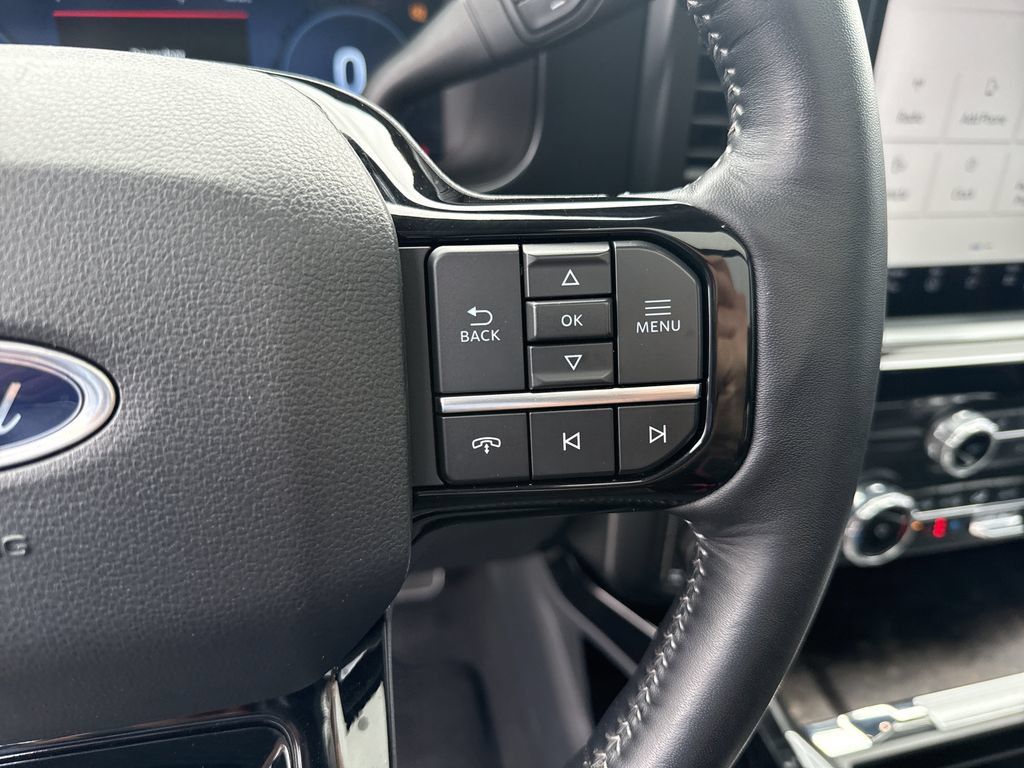 Used 2023 Ford F250 Lariat w/ Lariat Ultimate Package AWD/4WD image 25