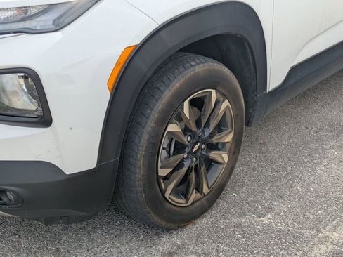 Used 2023 Chevrolet TrailBlazer LT AWD/4WD image 7