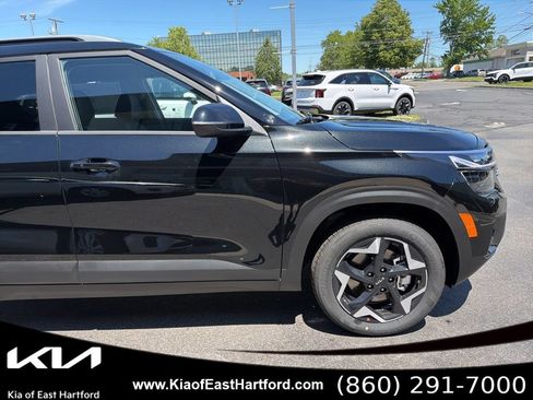 New 2026 Kia Seltos S AWD/4WD image 6
