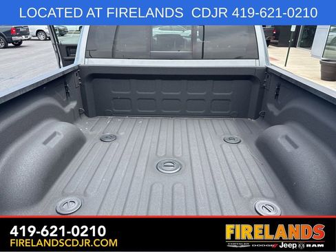 Used 2024 RAM 3500 Tradesman w/ Chrome Appearance Group AWD/4WD image 35