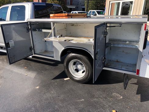 Used 2019 RAM 3500 Tradesman image 17