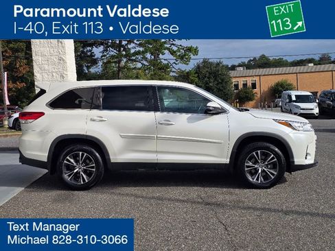 Used 2019 Toyota Highlander AWD V6 image 20