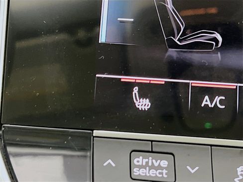 Used 2023 Audi A6 Premium Plus image 23