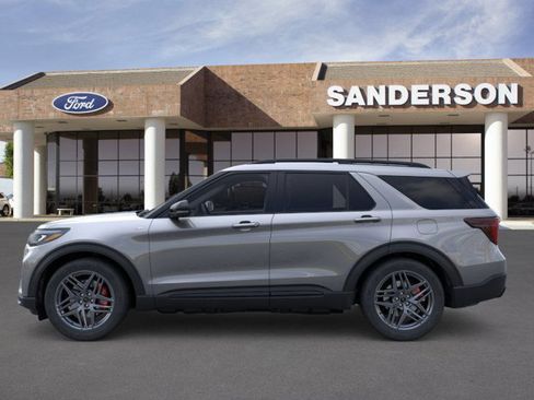New 2026 Ford Explorer ST-Line w/ ST-Line Street Pack RWD image 4