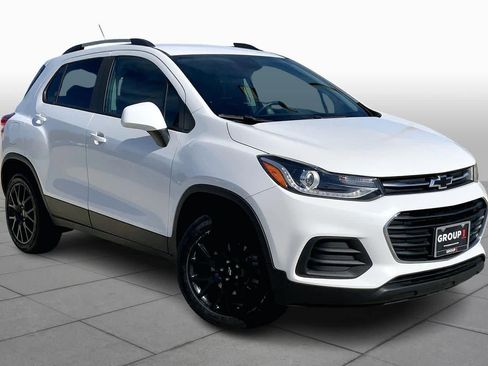 Certified 2022 Chevrolet Trax LT w/ Sport Edition image 4