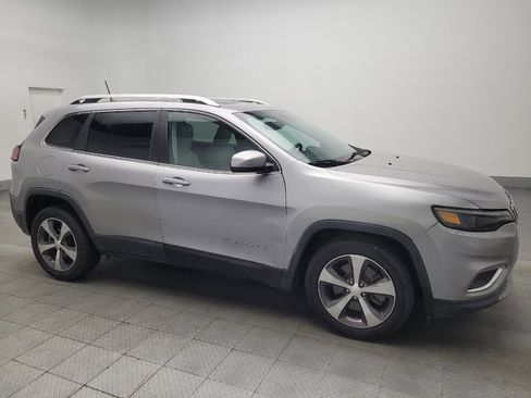 Used 2019 Jeep Cherokee Limited image 11