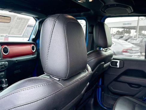 Used 2022 Jeep Wrangler Unlimited Rubicon w/ Steel Bumper Group image 28