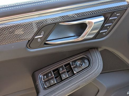 New 2026 Porsche Macan GTS image 15