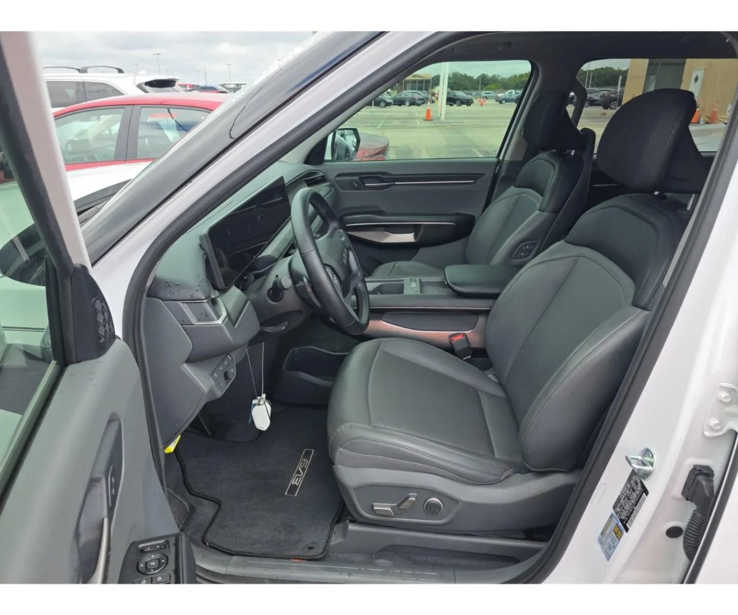 Used 2026 Kia EV9 Light RWD image 6