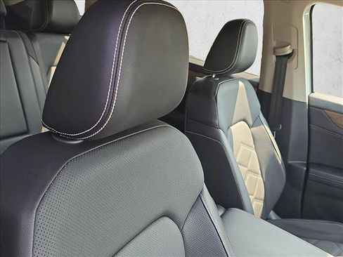 Used 2024 Volkswagen Atlas SE FWD image 24