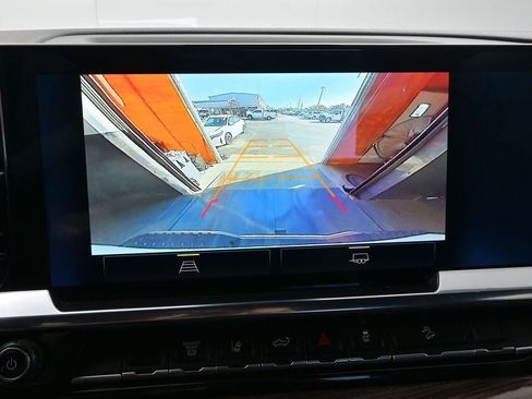 Used 2024 Chevrolet Silverado 2500 LT image 30