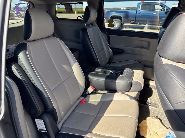 Used 2020 Kia Sedona EX FWD image 10