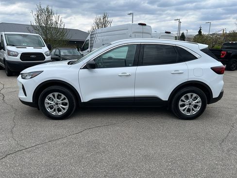 Used 2024 Ford Escape Active image 4