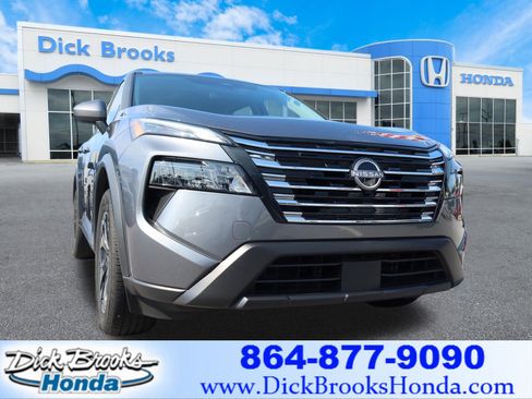 Used 2025 Nissan Rogue SV AWD/4WD image 1
