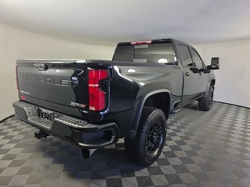 Used 2024 Chevrolet Silverado 2500 ZR2 AWD/4WD image 5