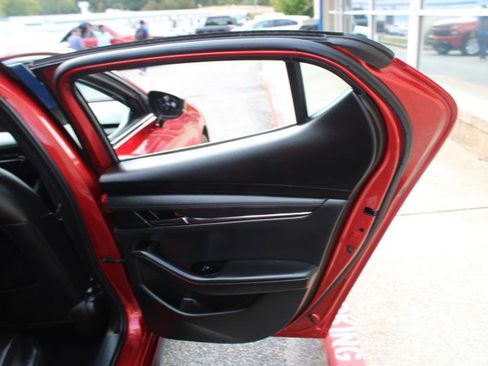 Used 2021 MAZDA MAZDA3 s image 20