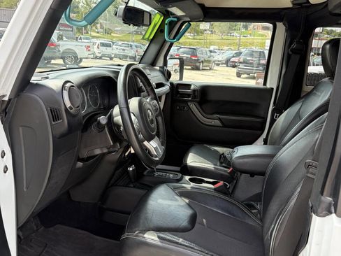 Used 2017 Jeep Wrangler Sport image 6