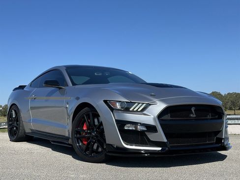 Used 2020 Ford Mustang Shelby GT500 w/ Technology Package image 1
