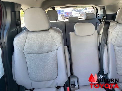 New 2026 Toyota Sienna LE FWD image 24