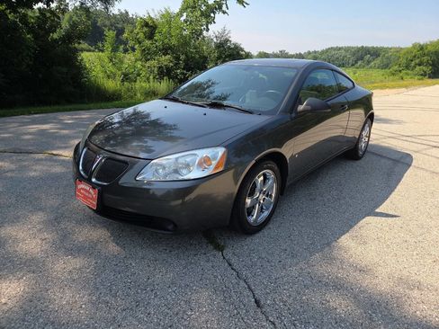 Used 2007 Pontiac G6 GT w/ Premium Package image 2