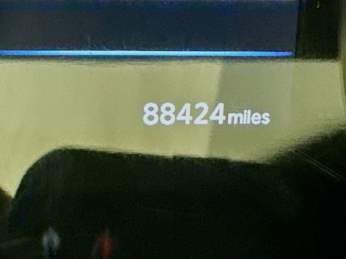 Used 2019 Nissan Rogue SV w/ Premium Package image 18