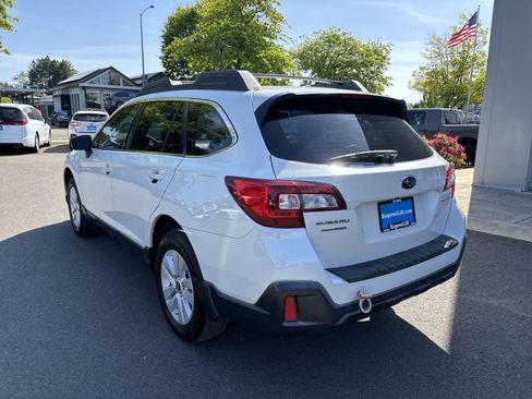 Used 2019 Subaru Outback 2.5i AWD/4WD image 3