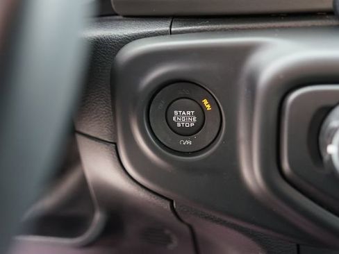 Used 2018 Jeep Wrangler Unlimited Sport S AWD/4WD image 19