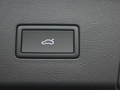 New 2026 Volkswagen Atlas Peak Edition image 14