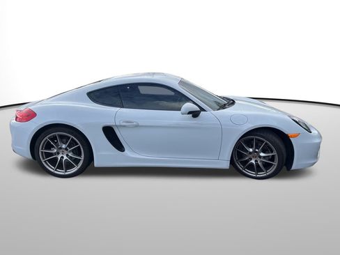 Used 2015 Porsche Cayman image 5