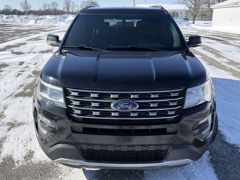Used 2016 Ford Explorer XLT w/ Equipment Group 202A image 20