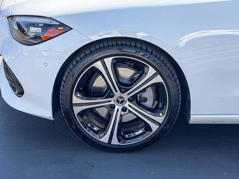 Used 2024 Mercedes-Benz C 300 Sedan image 9