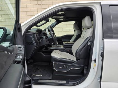 Used 2023 Ford F150 Lightning Platinum image 21