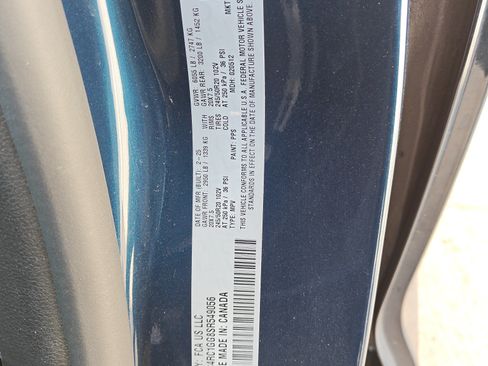Used 2025 Chrysler Pacifica Limited FWD image 25