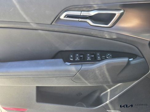 Certified 2024 Kia Sportage EX image 31